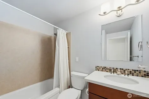 11512 103rd Place NE Kirkland WA 98033