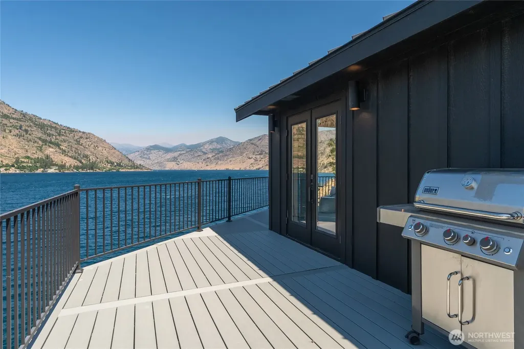 152 Waterfront Terrace Lane Manson WA 98831