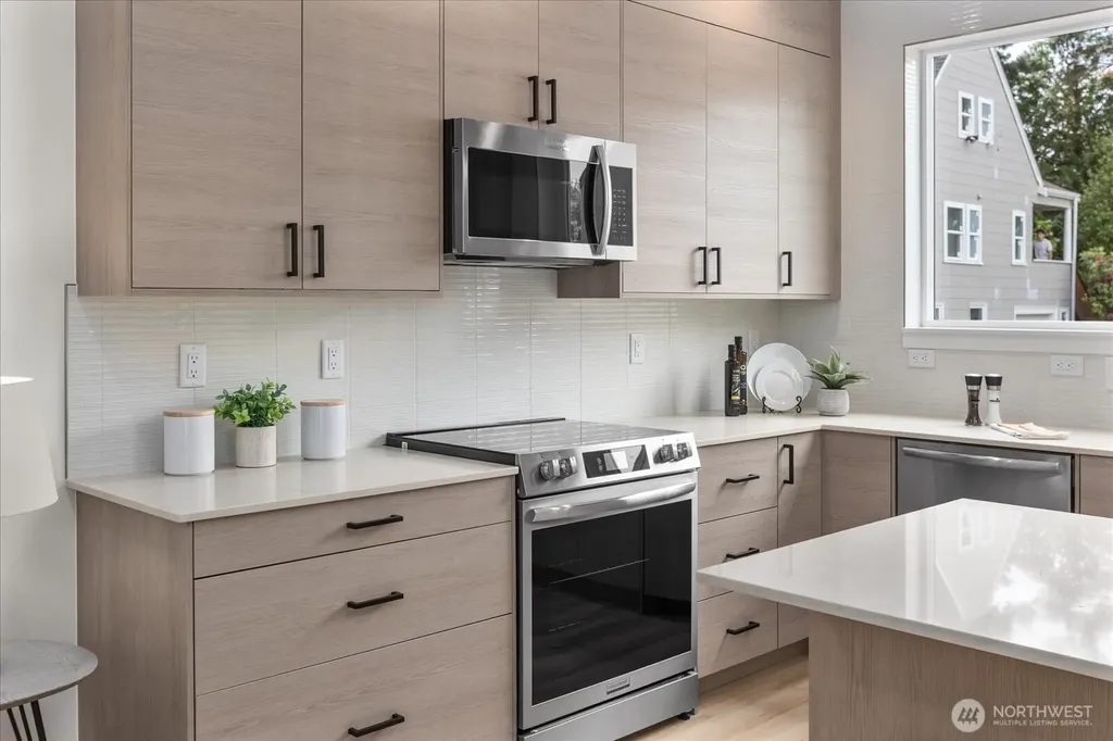 10330 Ashworth Avenue N Seattle WA 98133