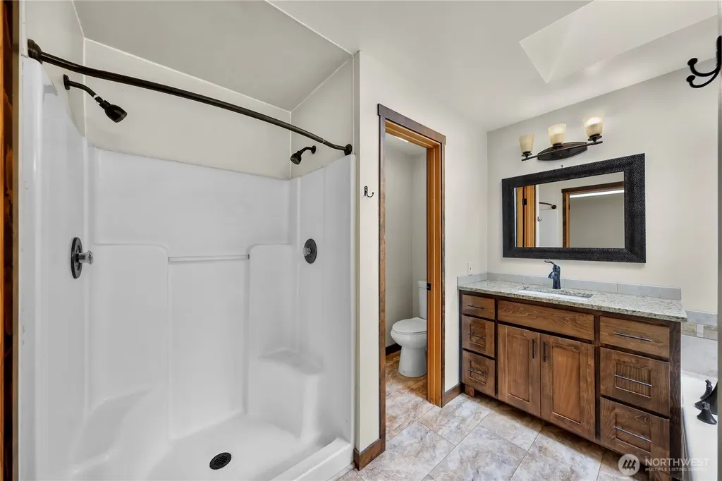3192 Santa Fe Court Camano Island WA 98282