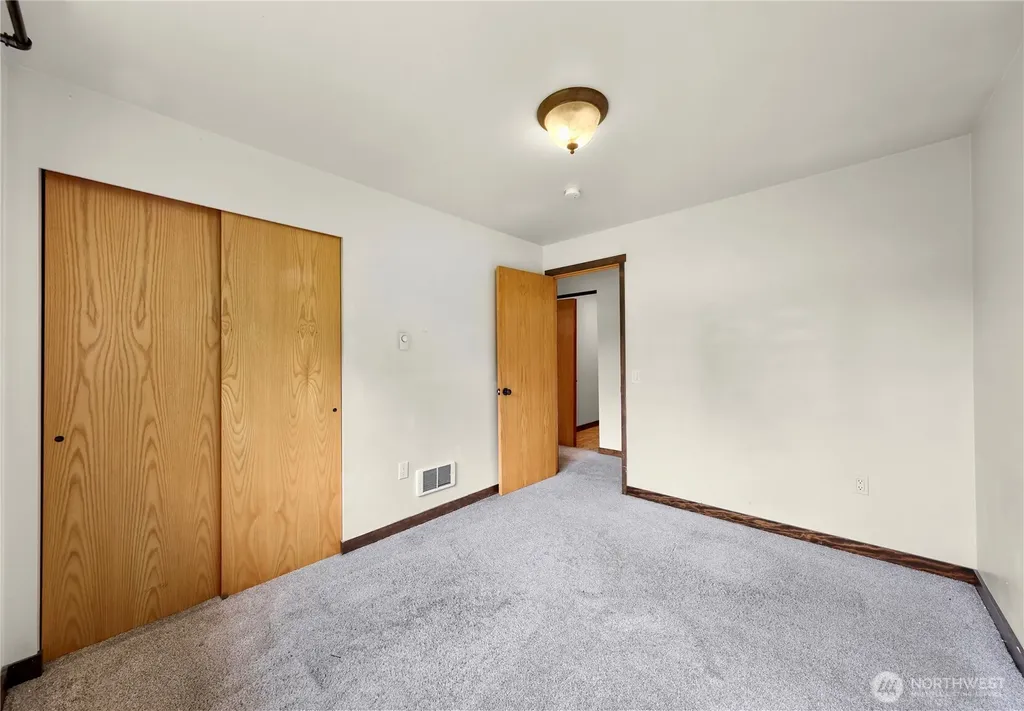 3192 Santa Fe Court Camano Island WA 98282