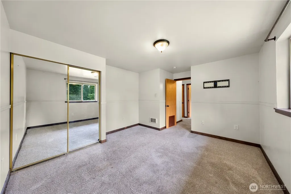 3192 Santa Fe Court Camano Island WA 98282