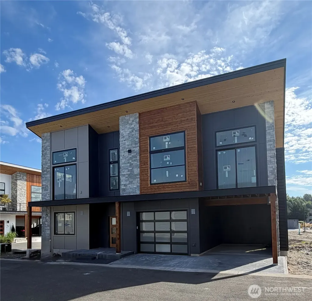 202 Skipping Stone Loop Lynden WA 98264