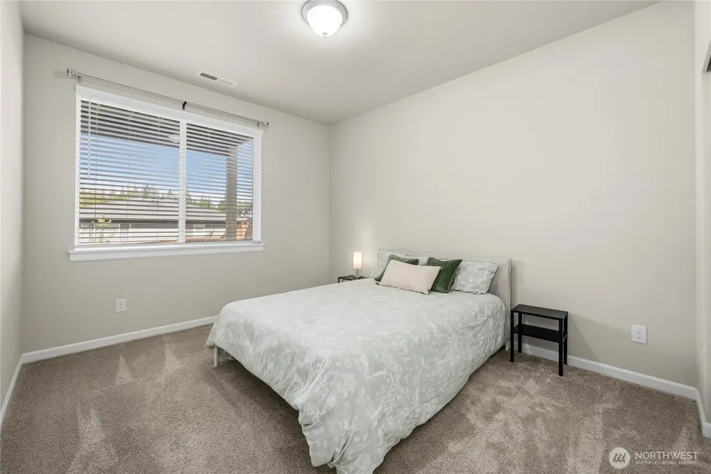 25714 207th Avenue SE Covington WA 98042