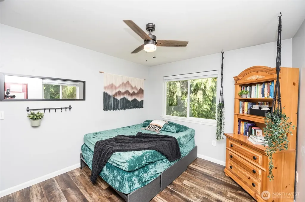1864 21st Avenue SE Olympia WA 98501