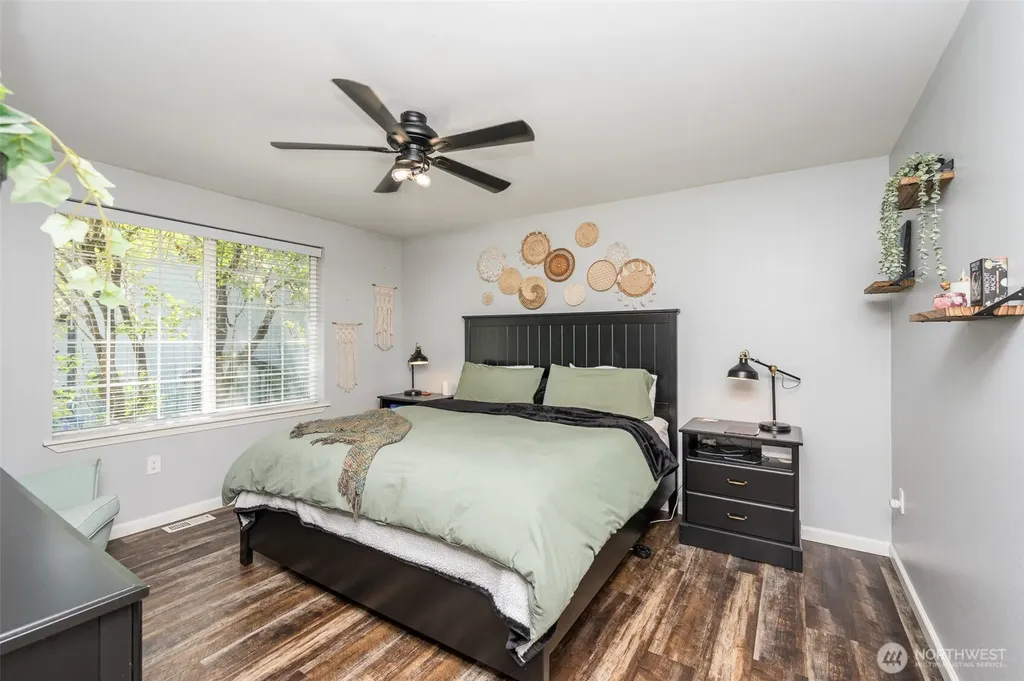 1864 21st Avenue SE Olympia WA 98501