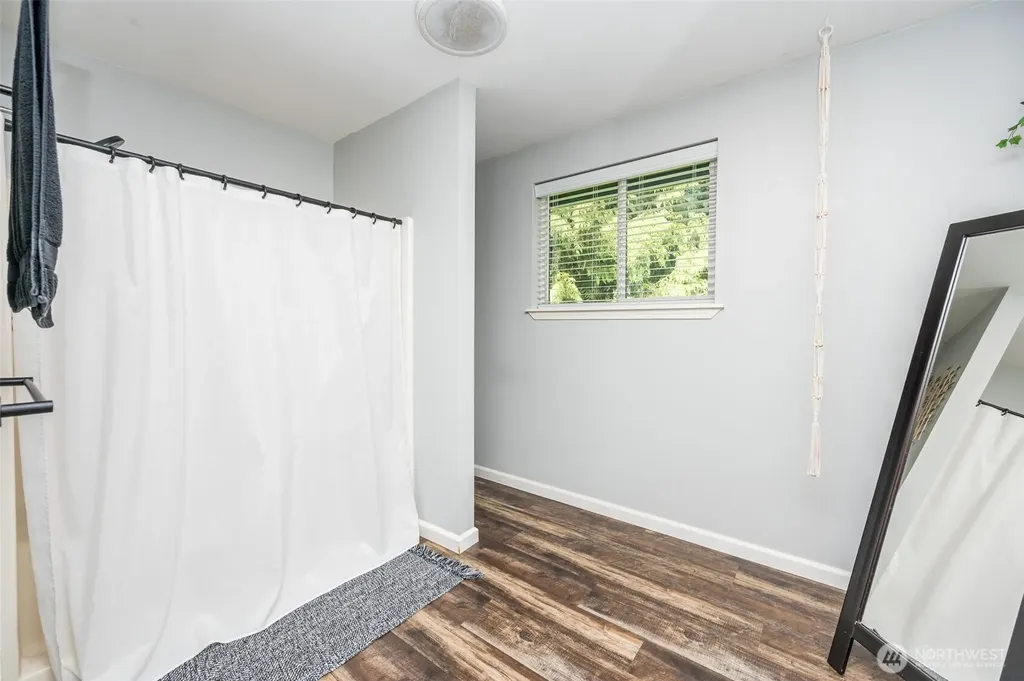 1864 21st Avenue SE Olympia WA 98501