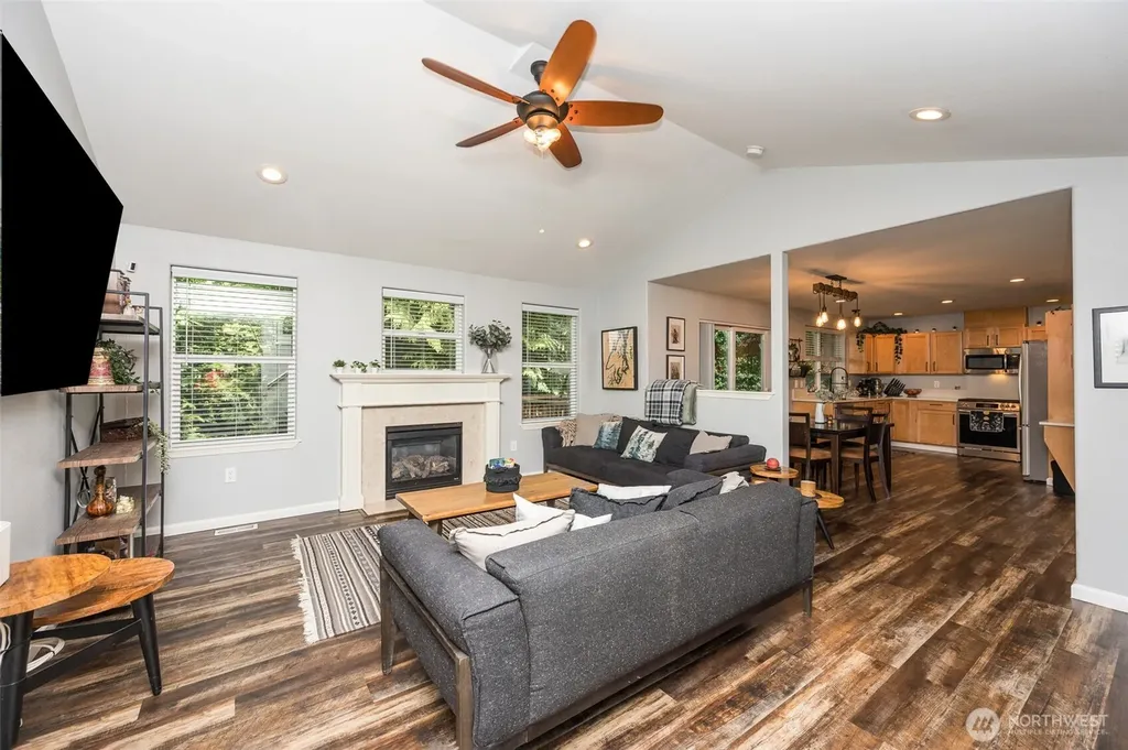 1864 21st Avenue SE Olympia WA 98501
