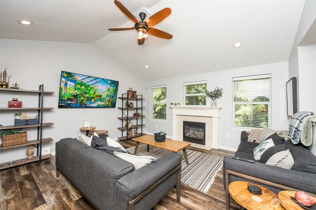 1864 21st Avenue SE Olympia WA 98501