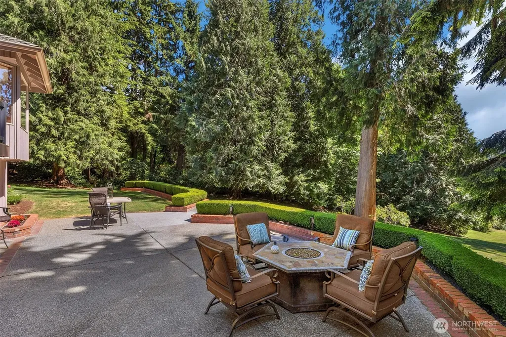 8412 E Meadow Lake Drive Snohomish WA 98290