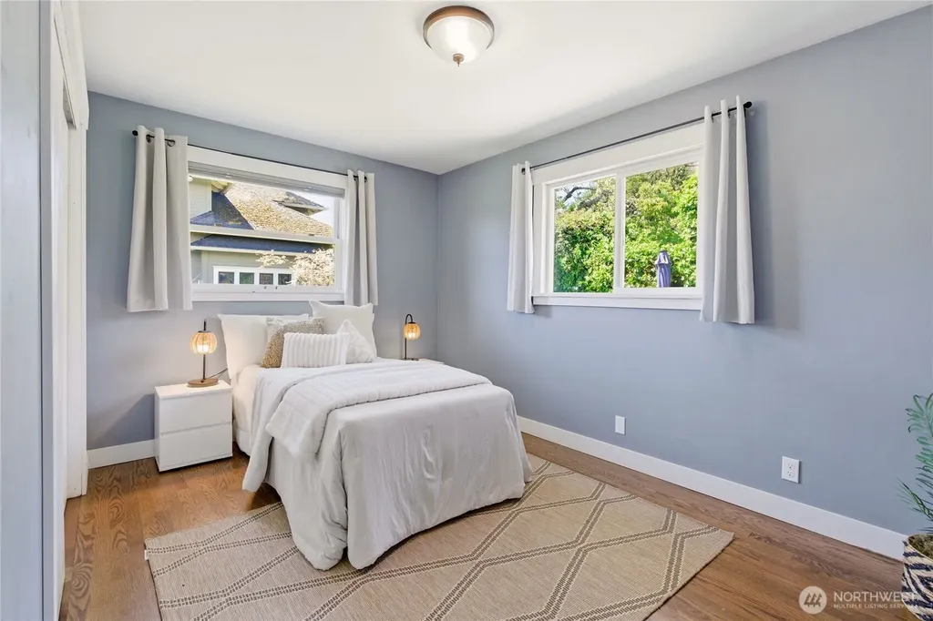 6825 Linden Avenue N Seattle WA 98103