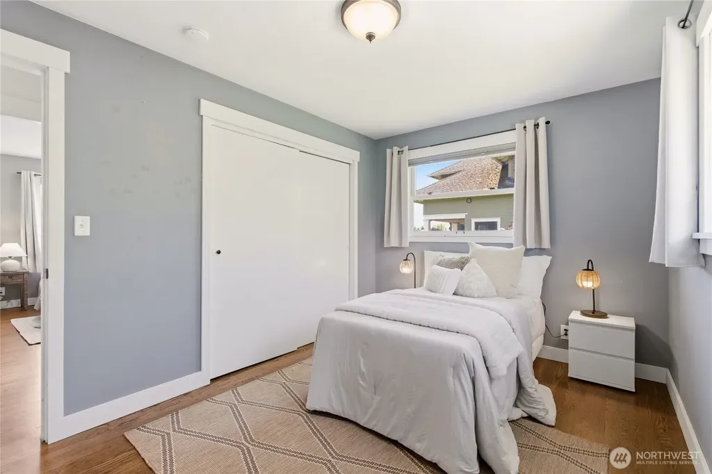 6825 Linden Avenue N Seattle WA 98103