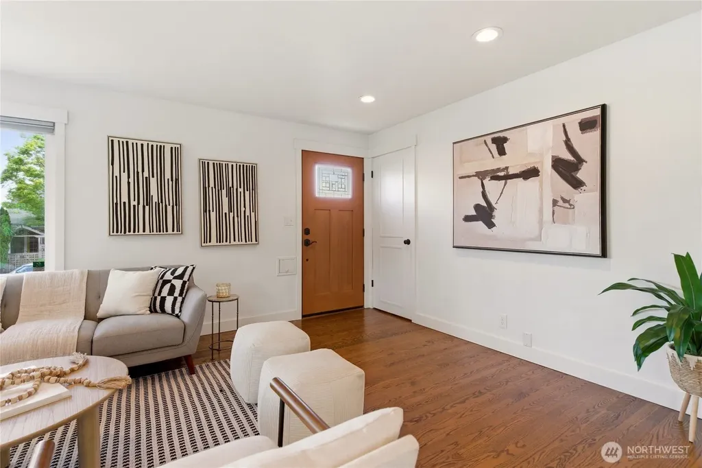6825 Linden Avenue N Seattle WA 98103