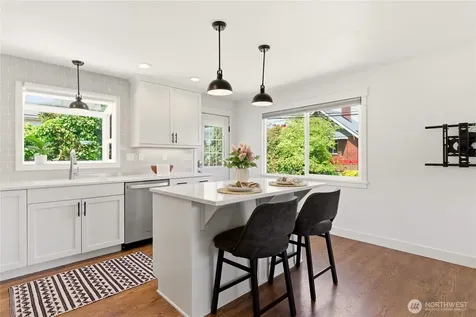 6825 Linden Avenue N Seattle WA 98103