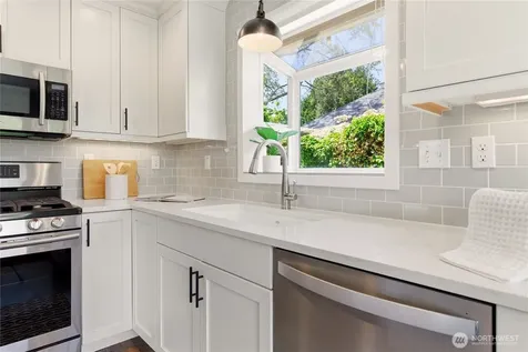 6825 Linden Avenue N Seattle WA 98103