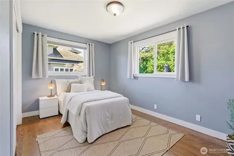 6825 Linden Avenue N Seattle WA 98103