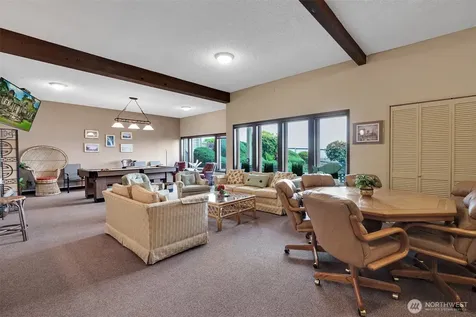 6402 E Side Drive NE Tacoma WA 98422