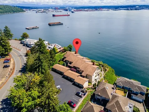 6402 E Side Drive NE Tacoma WA 98422