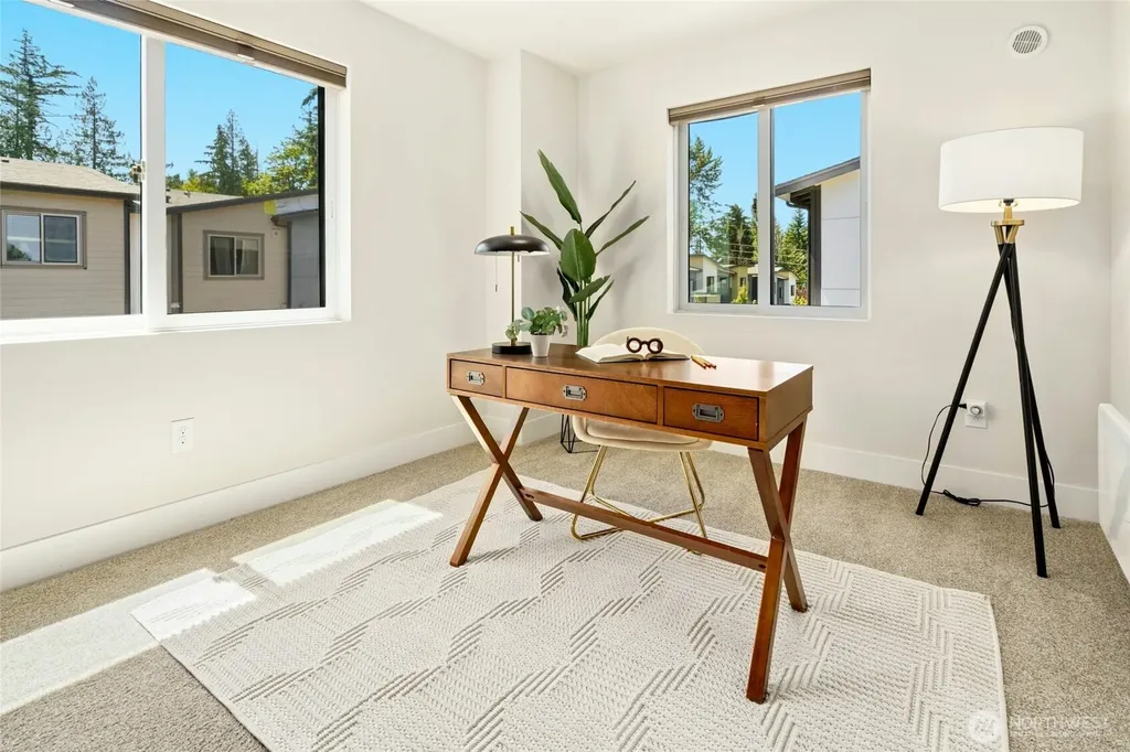 537 Glacier Walk SE Sammamish WA 98074