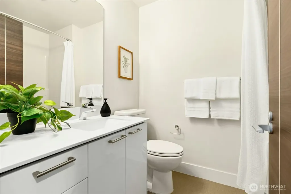 537 Glacier Walk SE Sammamish WA 98074