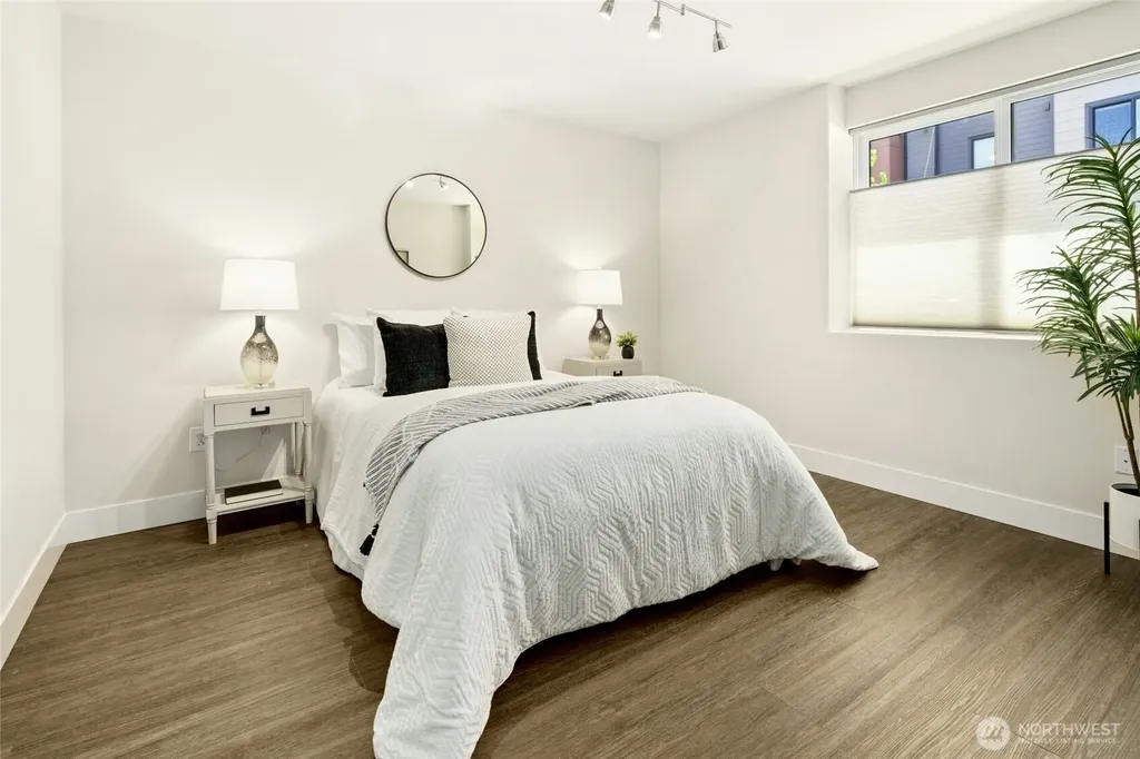537 Glacier Walk SE Sammamish WA 98074
