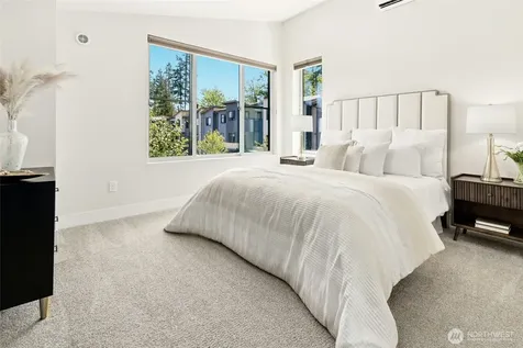 537 Glacier Walk SE Sammamish WA 98074