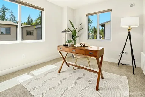 537 Glacier Walk SE Sammamish WA 98074