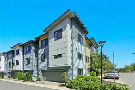 537 Glacier Walk SE Sammamish WA 98074
