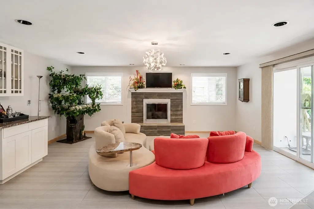 8614 Zircon Drive SW Lakewood WA 98498