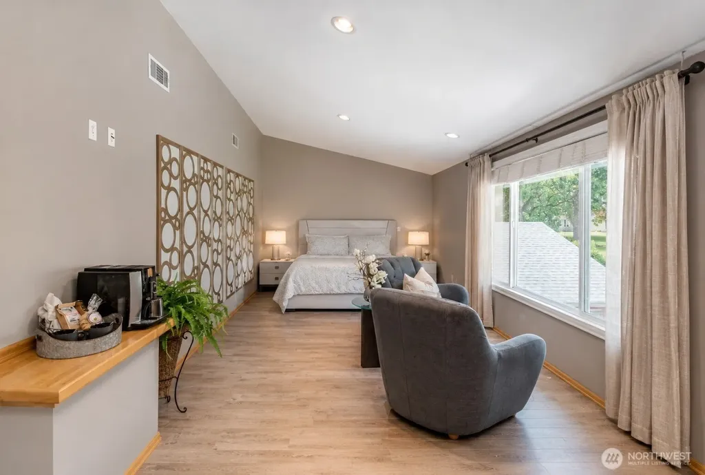 8614 Zircon Drive SW Lakewood WA 98498