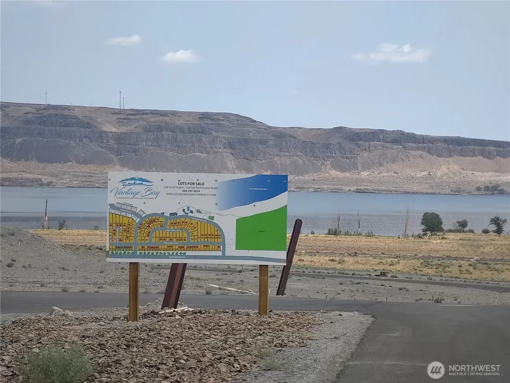 41 Basin Pointe Loop Vantage WA 98926