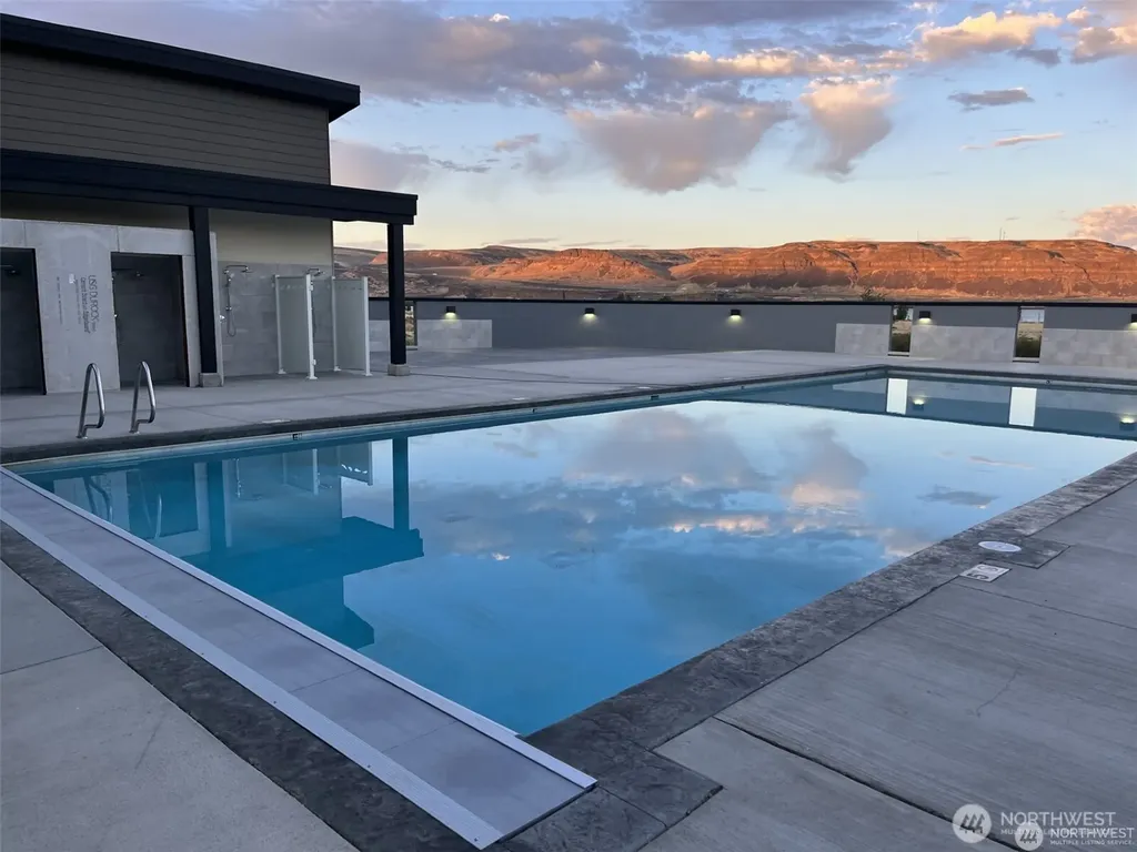 41 Basin Pointe Loop Vantage WA 98926