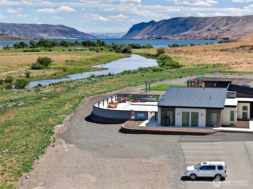 41 Basin Pointe Loop Vantage WA 98926