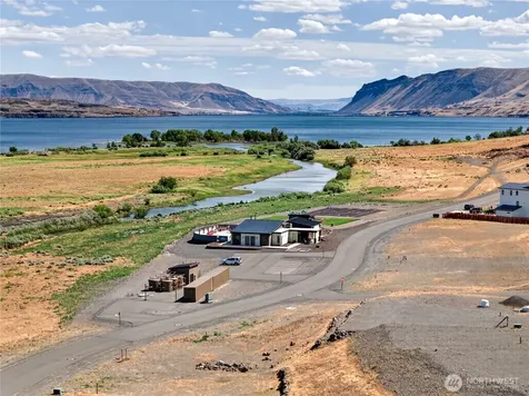 41 Basin Pointe Loop Vantage WA 98926