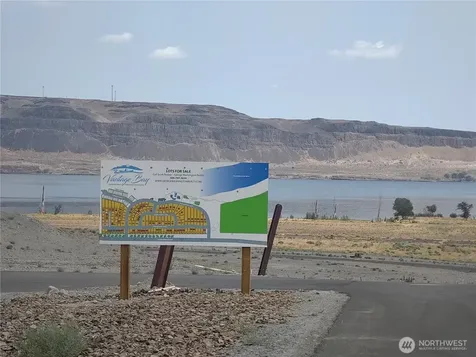 41 Basin Pointe Loop Vantage WA 98926