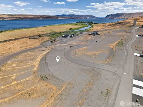 41 Basin Pointe Loop Vantage WA 98926