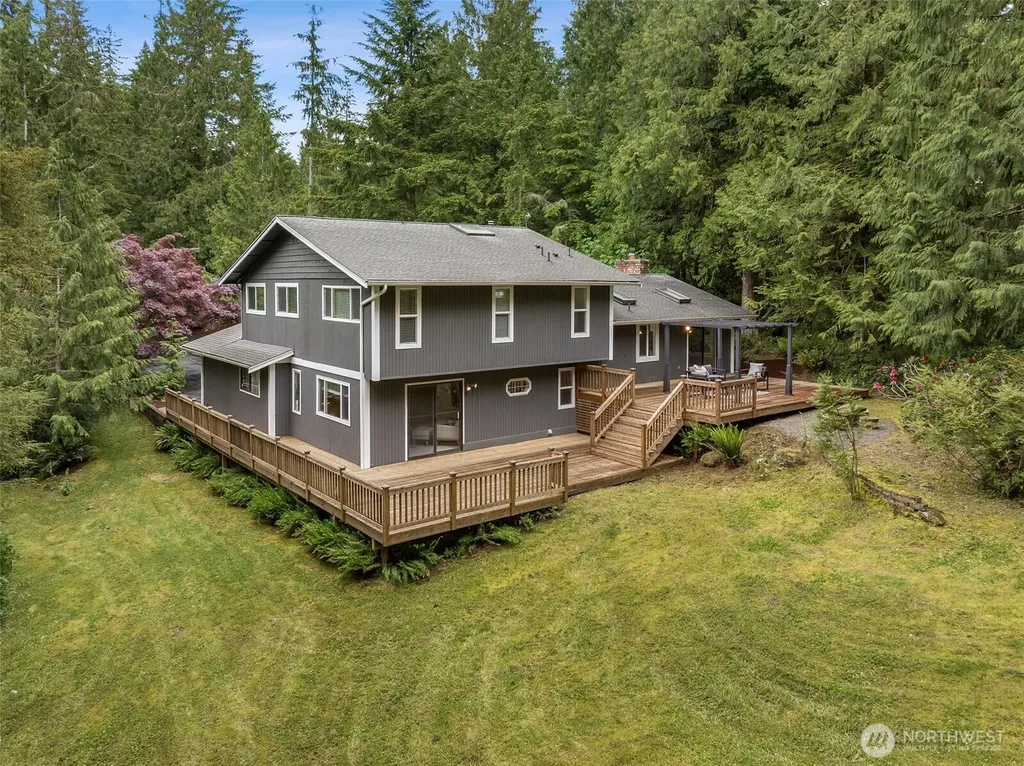 26055 SE 152 Street Issaquah WA 98027