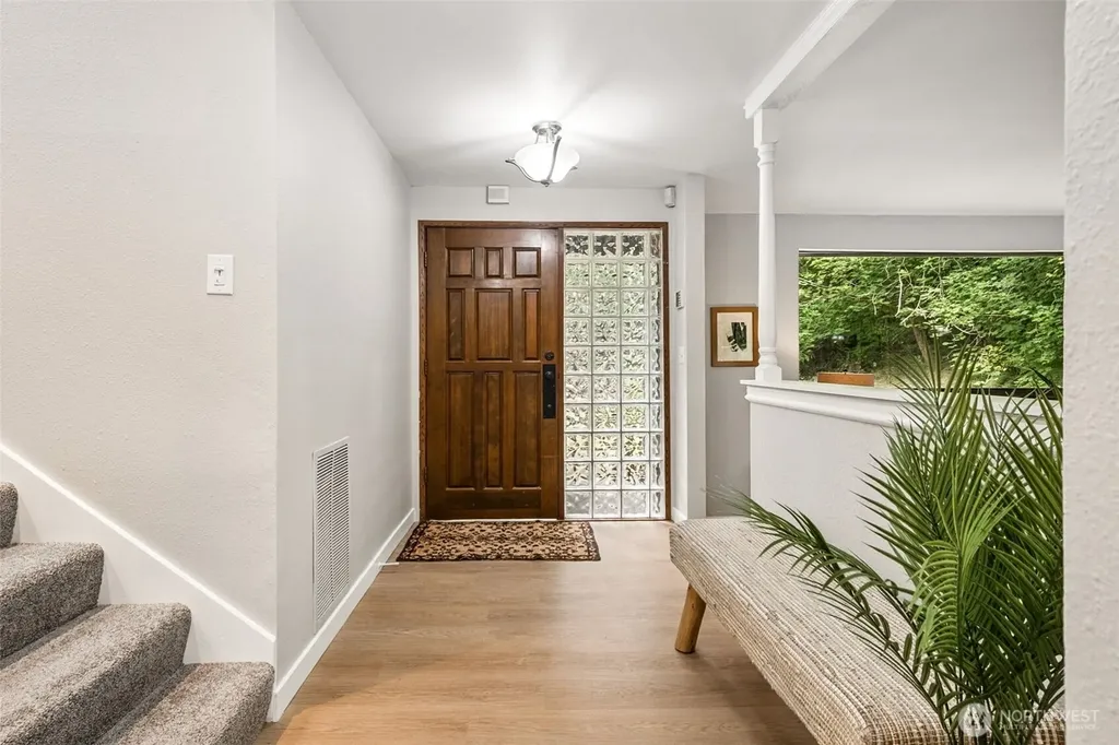 26055 SE 152 Street Issaquah WA 98027