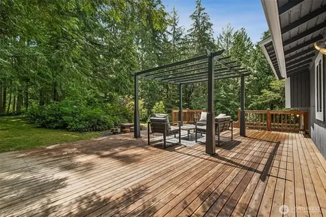 26055 SE 152 Street Issaquah WA 98027