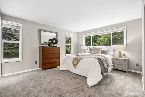 26055 SE 152 Street Issaquah WA 98027