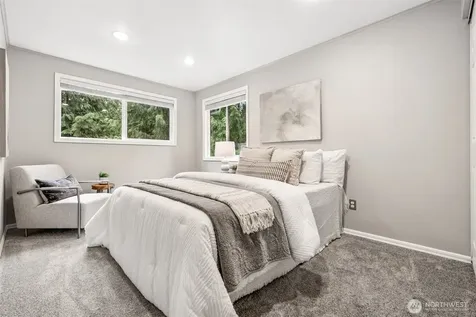 26055 SE 152 Street Issaquah WA 98027