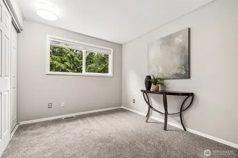 26055 SE 152 Street Issaquah WA 98027