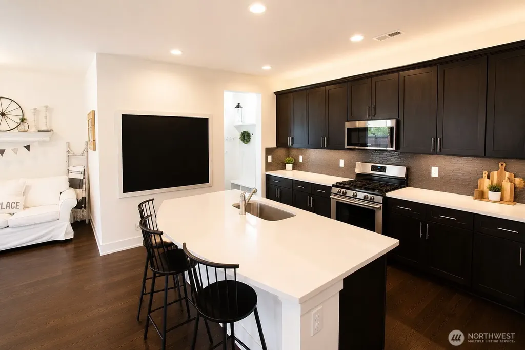 3842 Apollo Way Gig Harbor WA 98332