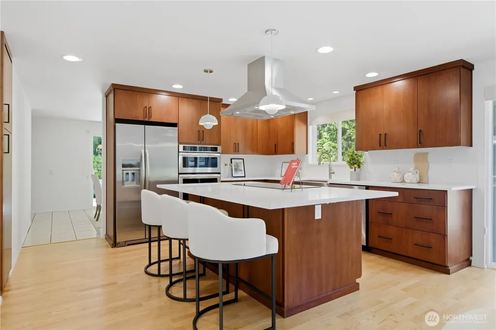12910 NE 28th Street Bellevue WA 98005