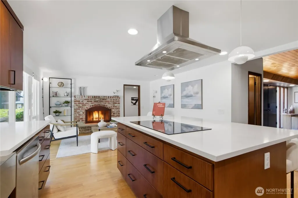 12910 NE 28th Street Bellevue WA 98005