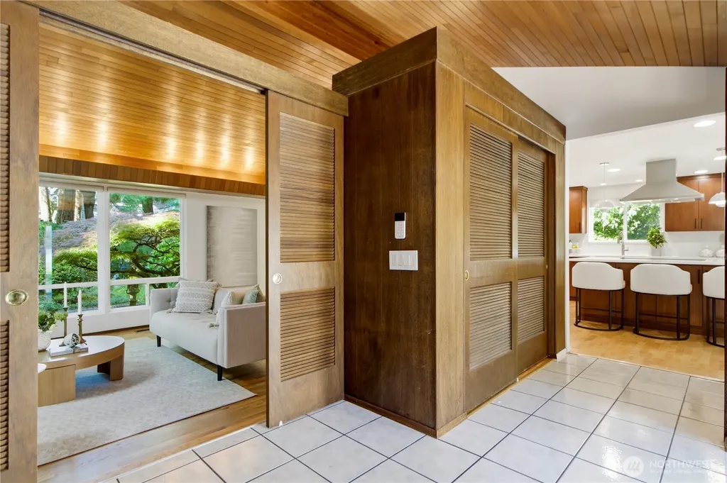 12910 NE 28th Street Bellevue WA 98005
