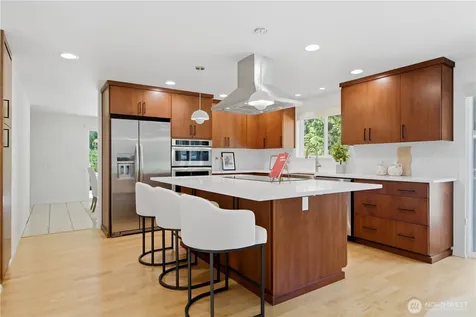 12910 NE 28th Street Bellevue WA 98005