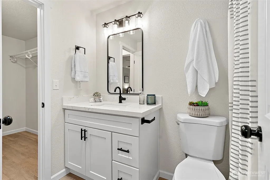 12404 213th Avenue E Bonney Lake WA 98391