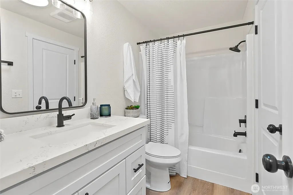 12404 213th Avenue E Bonney Lake WA 98391
