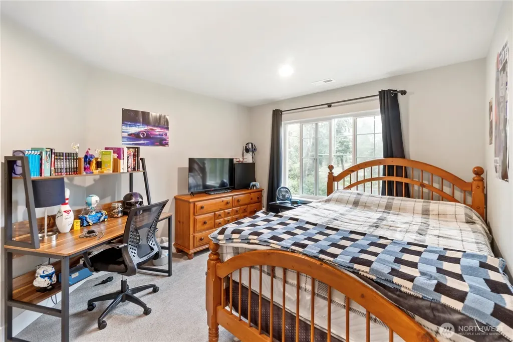 22314 58th E Spanaway WA 98387